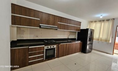 VENDO CASA DE TRES PISOS EN LA MEJOR ZONA COCOS DEL CHIPE, PIURA