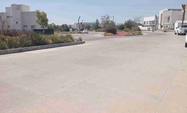 SE VENDE TERRENO, LAGOS RESIDENCIAL