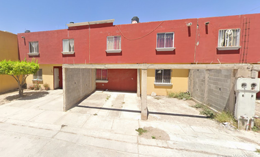 CASA EN VENTA  CON EXCELENTE EN UBUCACION, LAGOS DE MONTEBELLO 707 L 55 M 7 LAS NUBES TUXTLA GUTIÉRREZ TUXTLA GUTIERREZ C.P. 29087 CHIAPAS	LAS NUBES	T