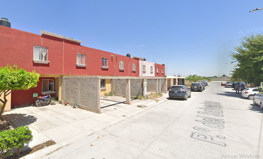 CASA EN VENTA  CON EXCELENTE EN UBUCACION, LAGOS DE MONTEBELLO 707 L 55 M 7 LAS NUBES TUXTLA GUTIÉRREZ TUXTLA GUTIERREZ C.P. 29087 CHIAPAS	LAS NUBES	T