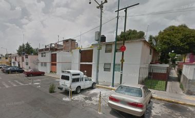CASA DUPLEX EN VENTA UBICADA EN CTM CULHUACAN A 5 MIN DEL METRO