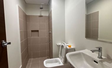 rent to own 2 Bedroom condo for sale in pasay near Dela Salle University