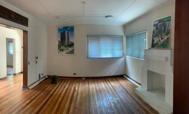 Viña, Casa Comercial, 8 privados, 4 baños, estacionamientos