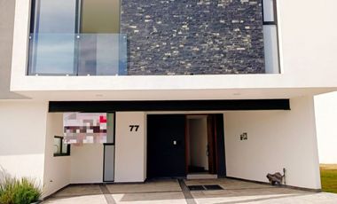 Se Vende Casa en Lomas de Angelópolis 77