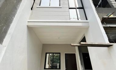 2 Storey Townhouse for sale in San Mateo Rizal near  Quezon City and Marikina City