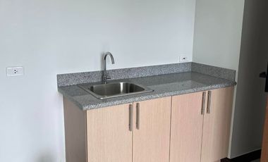 2 Bedroom rent to own condo for sale in Quatum Residences near Dela Salle University