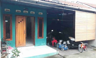 RUMAH TERMURAH SIAP HUNI DEKAT PASAR SALAMAN MAGELANG