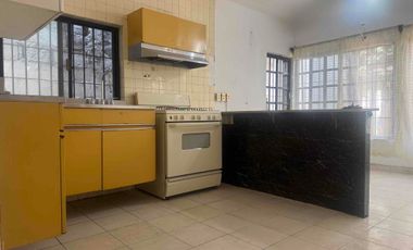 VENTA CASA COLONIA OBRERA