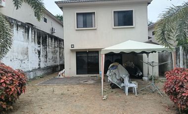 Casa de alquiler en Bosques de la Costa, 4 dormitorios, Vía a la Costa.