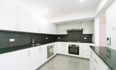 OCASION, VENDO LINDO DEPARTAMENTO EN SURCO_ALONSO DE LA MOLINA