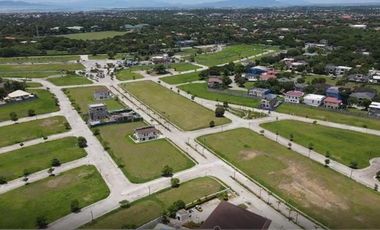 Alabang Residential Lot For Sale - Good Deal 348 Sqm Regular Cut Facing South Near Alabang Town Center