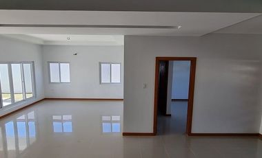 🏡 FOR SALE: BRAND NEW 2-STOREY HOUSE WITH POOL NEAR KOREAN TOWN – ANGELES CITY