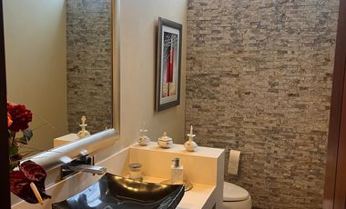 VENDO CASA EN ZONA DE CLINICAS - CORPAC- SAN BORJA