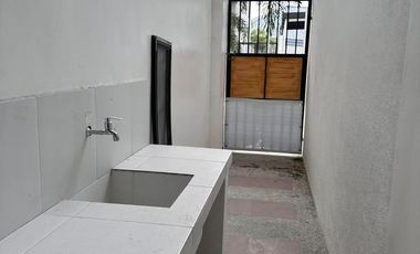 TWO STOREY HOUSE FOR LEASE NEAR KOREAN TOWN