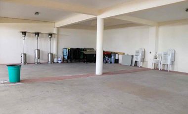 Hermosa casa en renta con patio grande y espectacular vista al mar.