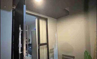 Rumah 2 lantai dalam cluster dekat kolam renang di summarecon bekasi