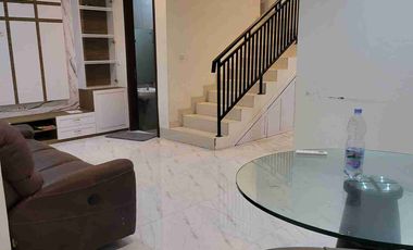 RUMAH 2 LANTAI DI WATER FRONT CITY