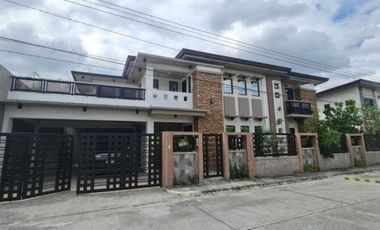 HOUSE AND LOT FOR LEASE NEAR KOREAN TOWN