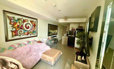 2Bedroom condo hotel for rent short term in Makati