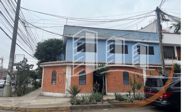 Terreno en Esquina con Edificación – Ideal Para Edificio o Negocio en Los Olivos