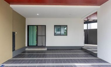 4 bedroom Luxury home Wanarom Ubon