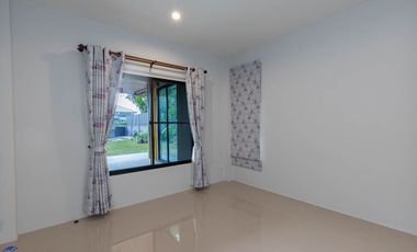 4 bedroom Luxury home Wanarom Ubon