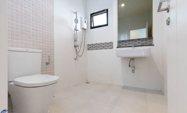 4 bedroom Luxury home Wanarom Ubon