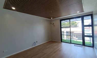 SPACIOUS MODERN 3 STOREY  TOWNHOUSE FOR SALE IN PILAR VILLAGE LAS PINAS