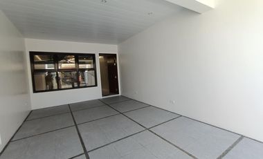SPACIOUS MODERN 3 STOREY  TOWNHOUSE FOR SALE IN PILAR VILLAGE LAS PINAS