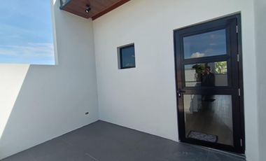 SPACIOUS MODERN 3 STOREY  TOWNHOUSE FOR SALE IN PILAR VILLAGE LAS PINAS