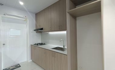 SPACIOUS MODERN 3 STOREY  TOWNHOUSE FOR SALE IN PILAR VILLAGE LAS PINAS