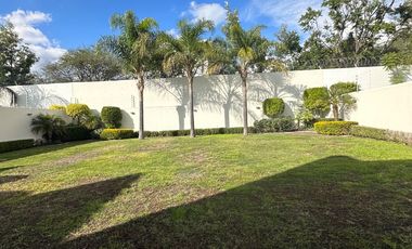 JURIQUILLA LA RICA $ 70 000