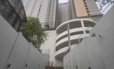 1M OUTRIGHT DP TO MOVE IN| RENT TO OWN BI-LEVEL UNIT w/ BALCONY IN STA MESA MANILA| PET ALLOWED| near UERM| CUBAO| PUP| ORTIGAS