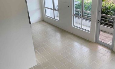 1M OUTRIGHT DP TO MOVE IN| RENT TO OWN BI-LEVEL UNIT w/ BALCONY IN STA MESA MANILA| PET ALLOWED| near UERM| CUBAO| PUP| ORTIGAS