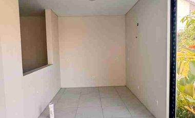 Rumah Baru 2 lantai Hoek Taman di Tatar Simakirana KBP