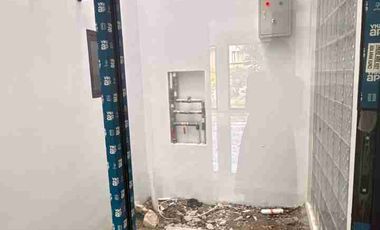 Rumah Baru 2 lantai Hoek Taman di Tatar Simakirana KBP