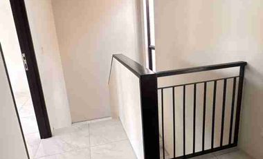 Rumah Baru 2 lantai Hoek Taman di Tatar Simakirana KBP