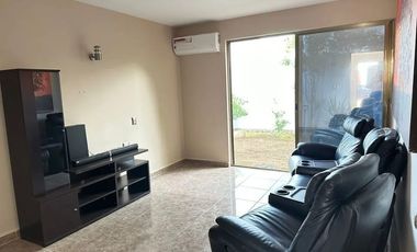 🔑 ¡Vive el confort que mereces en Las Américas! Casa amueblada, lista para ti. RENTA