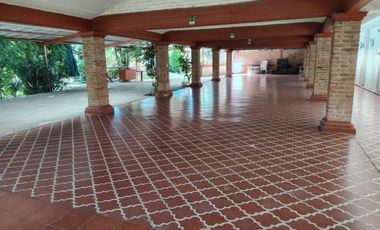Barda de fiesta en venta, o terreno para fraccionar.
