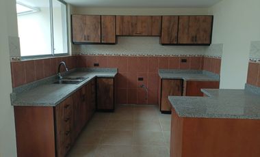 Venta hermosa y acogedora casa Cotacachi nueva a estrenar