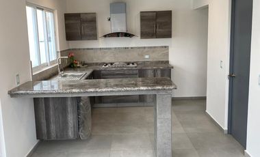 Venta de Hermosa Casa dentro de Fraccionamiento Nuevo en Cuautlancingo