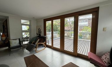 Well Maintained 6BR House and Lot with Garden and 6-Car Garage FOR SALE in White Plains, Quezon City