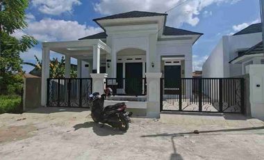 RUMAH BARU READY TANAH LUAS DEKAT KAMPUS UNAND