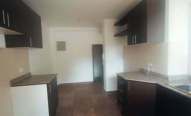 CASA EN VENTA SECTOR MIRASIERRA VALLE DE LOS CHILLOS ECUADOR