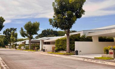 FOR RENT – Mahogany Parc Fully Furnished 3 BR American-Style Bungalow Inside Clark