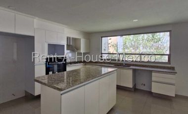 Casa en Venta en Lomas Verdes, Naucalpan de Juárez