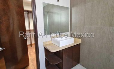 Casa en Venta en Lomas Verdes, Naucalpan de Juárez