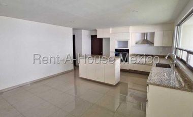 Casa en Venta en Lomas Verdes, Naucalpan de Juárez