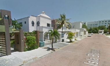 CASA EN VENTA EN ISLA BLANCA DISTRITO 1 CANCUN QUINTANA ROO