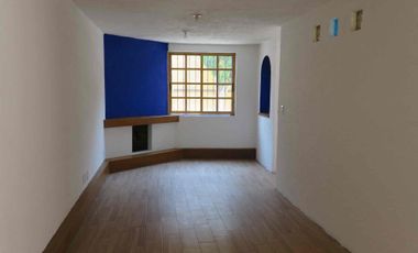 Casa habitación en  renta de dos niveles, cerca del centro de Tlalpan, Av. Insurgentes  Sur y la estación del metro bus Fuentes Brotantes.